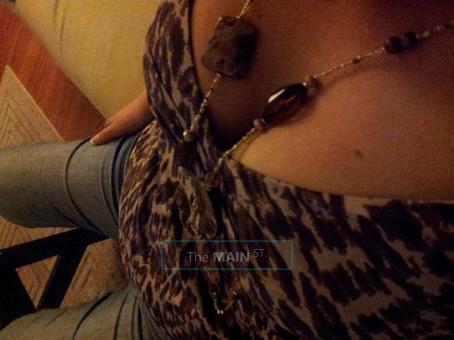 SUPER SEXI Italian Mami 55" 136lbs. 34 C Dark Hair HAZEL eyes In/Outcall 937-301, 28