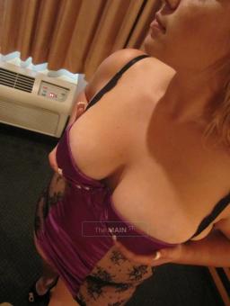 friday special $$70 $$50 for 30 min two girls super sexy latinas call baby (( 5fwy )), 25