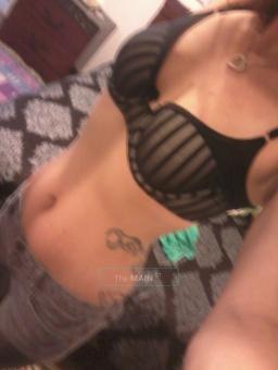 **SPECIALS** â™¥â€¢â™¥â—‹â™¥â€¢â™¥ SeXy BrUnEttE rEaDy 2 PlEaSe U â™¥â€¢â™¥â—‹â™¥â€¢â™¥, 24