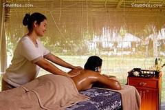 Massage by Attractive Attenant ****, 34