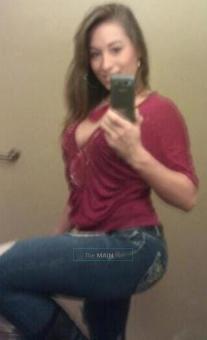 New PLAYMATE seeking MEN in Cali! ( I LOVE OLDER MEN) Outcalls Only!!, 22