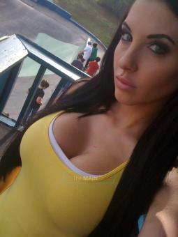 786 970 1835 SEXY BUSTY BUSTY GIRL. 786 970 1835, 25