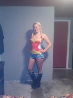 Specials tonight only! Sexy Blonde!!, 25