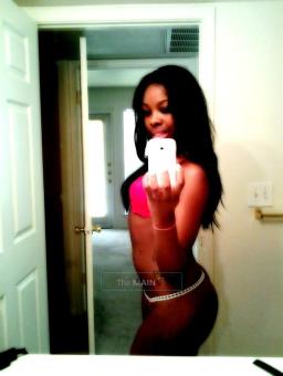Im The real Nia !!!!! Real photos !!!! theres a person Stealing My Pics :( !!!, 20