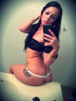 miami gurl with a relaxing touch need, 25
