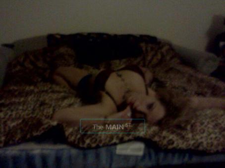 Come and let Zoey ease your mind and relax your body. Positive energy works miracles, 35