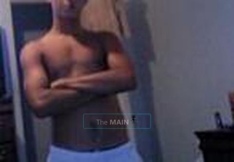 new boy outcalls. really cute in town really hot and sexy for mens and womens call 713 482 9274, 23