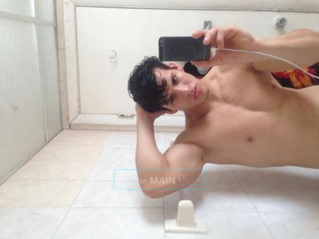 Hola chicas aqui les traemos dos chicos Cubanos bien hots, 21