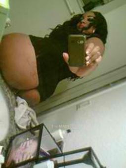 * IM The best here !! *juicy booty , Thick thighs && warm (I.N.S.I.D.E) *CALL ME*, 25