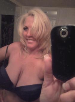 Erotic & Sexy Full Bodyrub ~ ~ . All week 9:00 A.M. til 9:00 P.M.~ ~ Lauren 520-308, 46