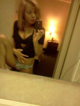 Very Seductivee Buttons And Crazy Erotic Applee, 21