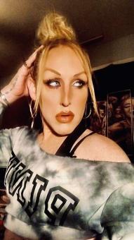 Sexy trans fantasy, 22