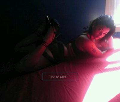 Pretty,Petite, Sweet Treat For Your Pleasure (In Town for The Weekend Only)