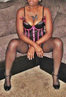 Sweet an sexy ~~ Chocolate super FREAK ~~ your ATF APRIL MONROE is back in high demnd dont miss me, 22