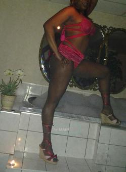 Chocolate fantasies specials and seductivly. two girl shows, 25