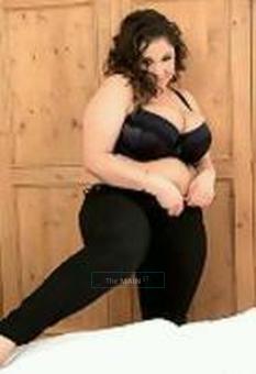 beautiful busty brunette beauty leaving soon 100 special, 23