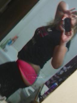 New in Town... Thick, Sexy, Seductive Female Looking to play...., 25