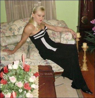 Beautiful White Transexual Rubbing you in All The Right Places in my Private Home Now`, 39