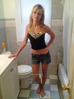 tina a tiny little curvy green eye blonde mature hottie w/ a nice hot body 51 32a-22-34 99lbs, 36