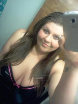 buurr its cold outside, let this sexy brunette goddess warm you up!! *specials* always here for u!, 22