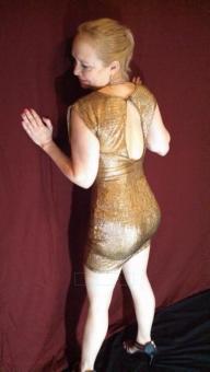 >>> CLASSY Blue Eyed BLONDE Upscale & Sensual