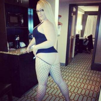 let ME come relax YOU highly reviewed buxom blonde beauty, 27