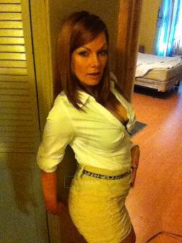 Start your week off right! Melody knows what your looking for! Northeast playmate, call now!, 29