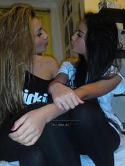 Cute Face!..**-Slim Waist...*** Sweet Taste** !! UPSCALe GENTLEMEN...! 2 girl show, 20