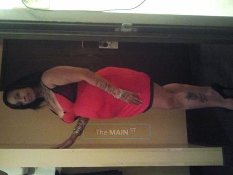 Sexy tattooed mixed thick beauty last night here, 31