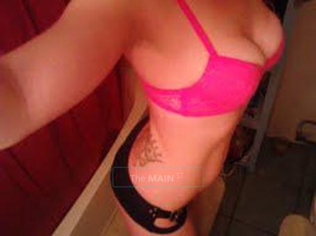 GiRL NEXT DOOR .? sexy & 100% focused on YOU ?, 25
