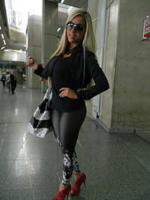 Blazin HOt BArbie DOLL 100% Me, 25