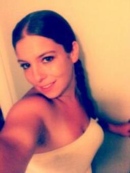THE GIRL NEXT DOOR ** Thursday 5/23 Special ** OUTCALL ONLY ** This Bunny Loves 2 Rub, 23