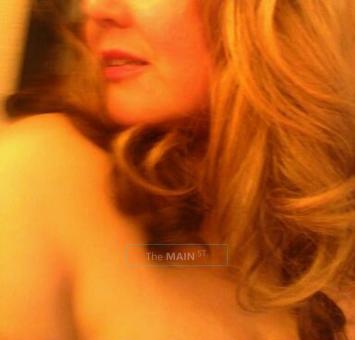 Massage by stunning bubbly Blonde