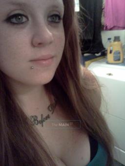 Natural redhead. Outcalls only, 22