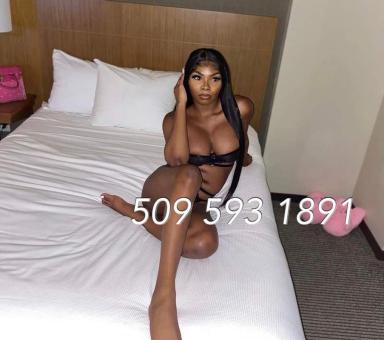 HUNG BRICKHARD SHEMALE WAITING 2SHOOT A MASSIVE LOAD!!, 22