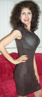 A Nude Massage by Mia, A Hot Long Legged Brunette, REVIEWED