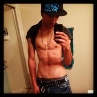 mixed Exotic male in the area willing to travel, 23