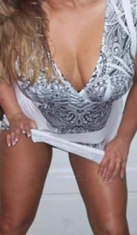 â€¢ â™¥:: Busty Blonde Babe â€¢ â™¥:: 2 Girl Specials Available, 27