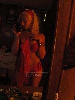 Blonde Bombshell X Curvy & SEXY