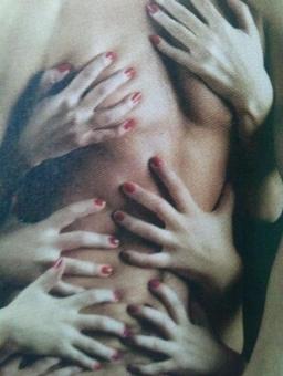 Everyday diferent latinas, 24