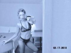 Blonde ------------ Discreet Incall / Outcall SFV,VEN,LA ---------- 24 Hrs ------- Gr8 Massage, 28