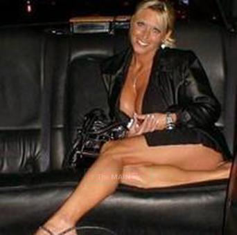 D==HoT===Soccer MOm! come play, 33