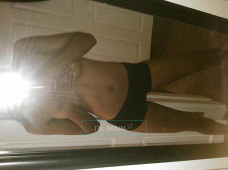 Slim HoTTie gotta sexy body, 22