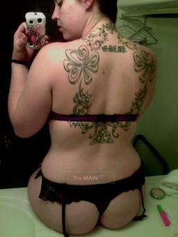 CloVEr thiCK SeXY REd He@d back**~~Â°â€¢* WhOOtY, 24