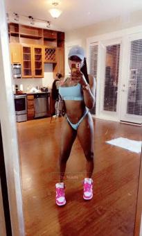 Funsize Chocolate BADDIE.. ??????% REAL PIC see, 23