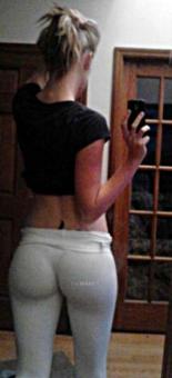 * * * * * COME___PLAY__ WITH __ A ___ SEXY ___ BLONDE * * * * 70 Special ***, 25