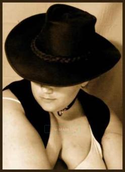 Professional, Sexy, Sensual Massuse with hands that will make you melt- Ms Destiny, 23