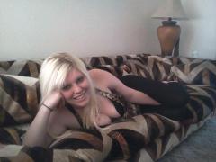 *â™¥*LAST NIGHT In town*â™¥*BLUE Eyed Platinum Blonde*â™¥*, 19