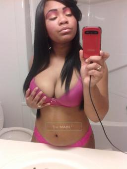 CaliForniA Girls Do it Bestt > > Mixed Dominican Hottie From Cali, 20