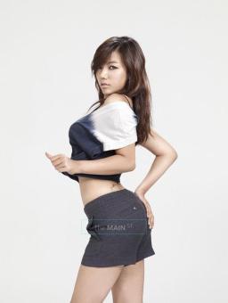 ☞Pick your favorite college-age girls in our following website (209 9521096), 22